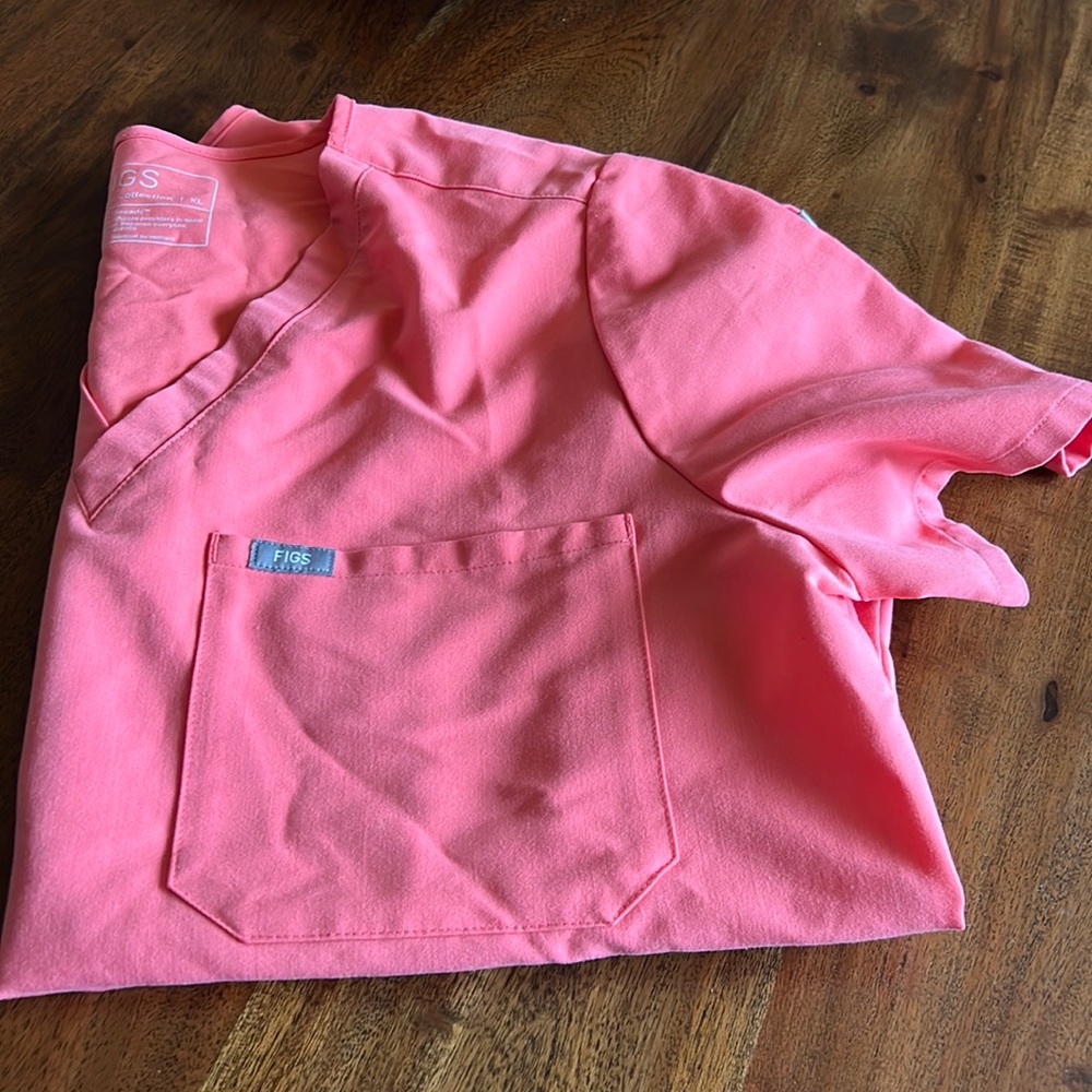 Figs scrub top-SAME SAY SHIPPING